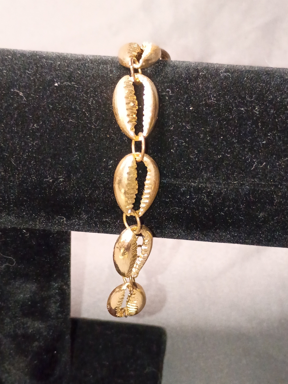 Gold Cowrie Shell Link Bracelet - Women Jewelry
